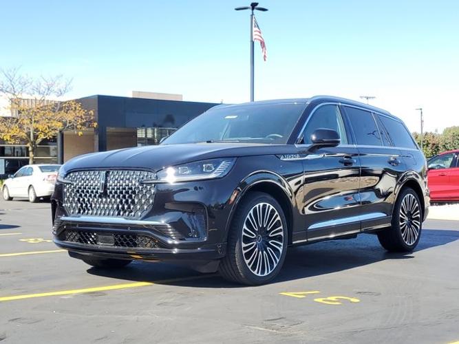 new 2025 lincoln aviator black label