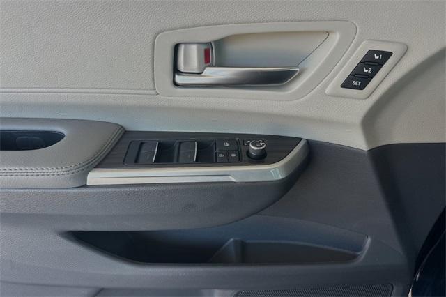 2024 toyota sienna limited