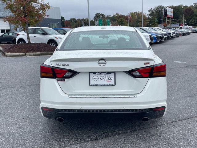 2023 nissan altima sr fwd