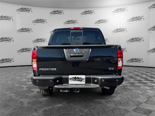 2020 nissan frontier sv
