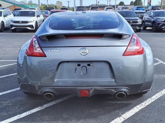 2015 nissan 370z sport tech