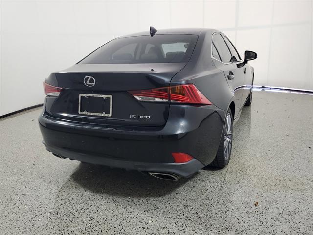 2018 lexus is 300 base