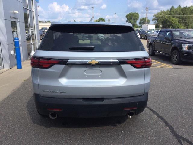 2022 chevrolet traverse ls