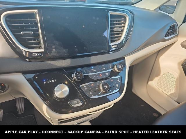 2022 chrysler pacifica touring l
