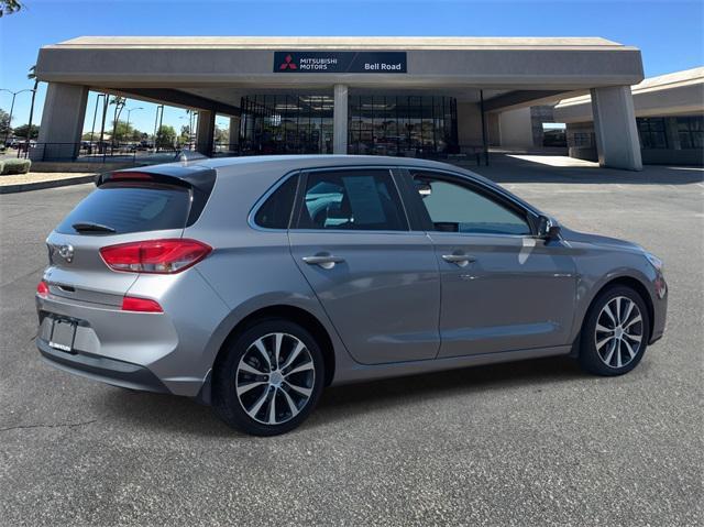 2020 hyundai elantra gt base
