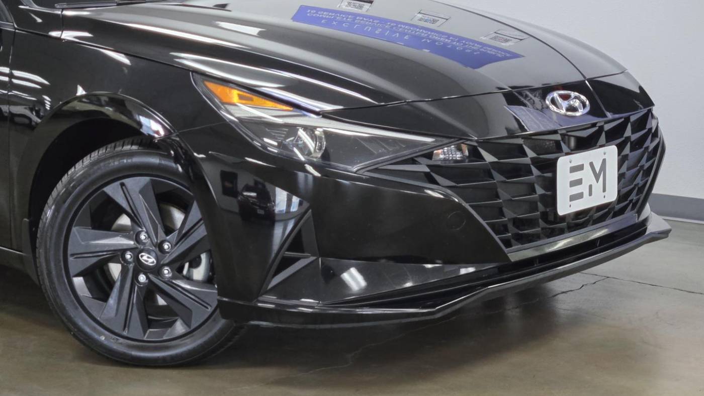 2023 hyundai elantra hybrid blue