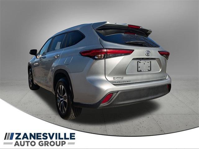 2023 toyota highlander xle