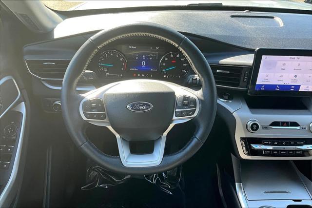 2022 ford explorer xlt
