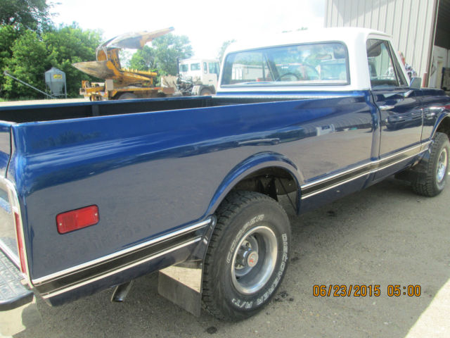1972 chevrolet pickup c-10. restored. blue & white. nice!