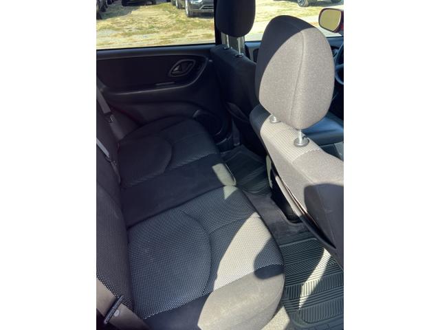 2005 mazda tribute s