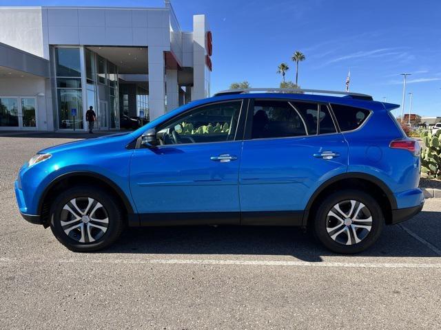 2018 toyota rav4 le