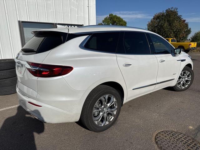 2021 buick enclave avenir