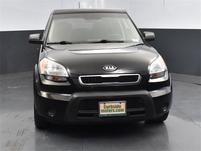 2011 kia soul base