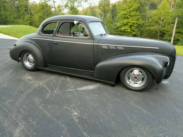 1940 pontiac deluxe coupe, 400 ci, 400 trans, flat black