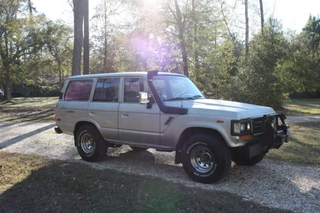 1987 toyota land cruiser 4x4, 125k miles, 4 speed, nice condition, fj60, fj62