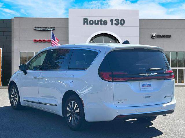 2023 chrysler pacifica hybrid limited