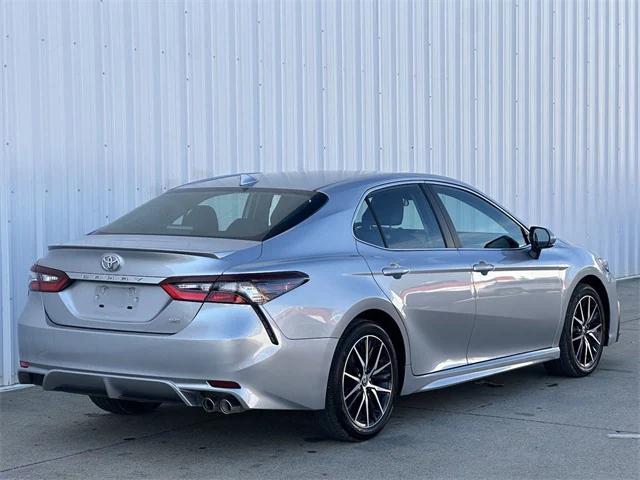 2024 toyota camry se