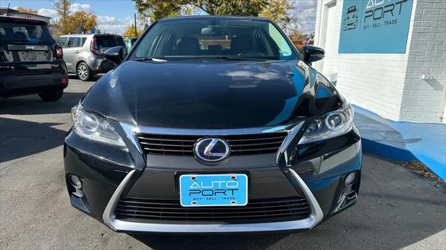2014 lexus ct 200h base