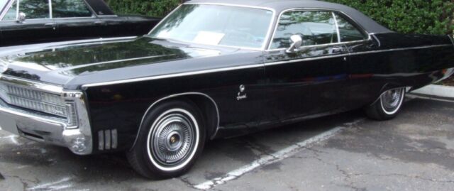 1969 chrysler imperial cherry