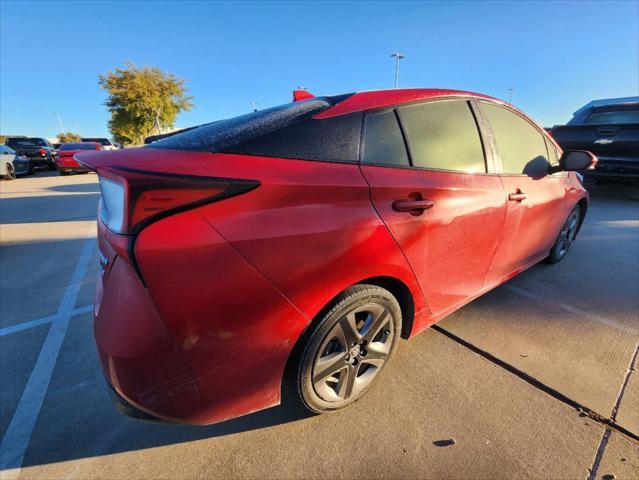 2021 toyota prius l