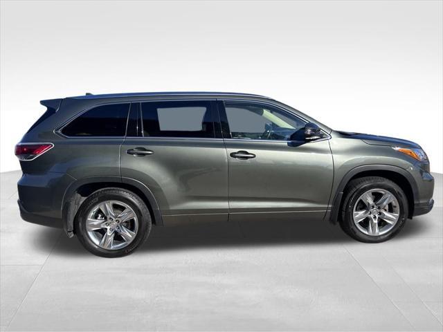 2015 toyota highlander limited platinum