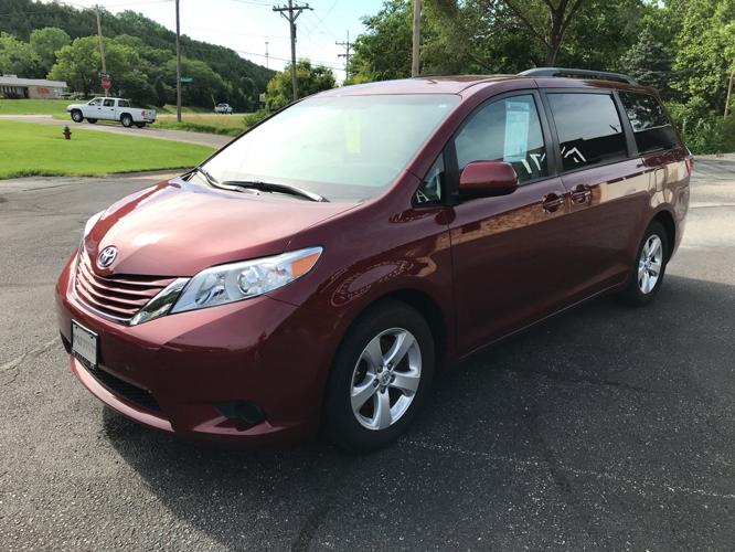used 2016 toyota sienna le manhattan, ks 66502 for sale in manhattan, kansas