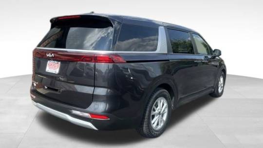 2022 kia carnival lx