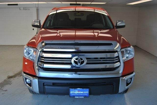 2016 toyota tundra sr5 4x4 sr5 4dr crewmax cab pickup sb (5.7l v8 for sale in saco, maine