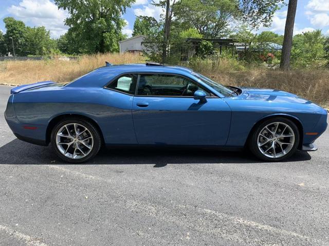 2022 dodge challenger gt