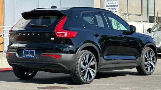 2022 Volvo XC40