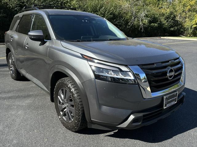 2022 nissan pathfinder sv 4wd