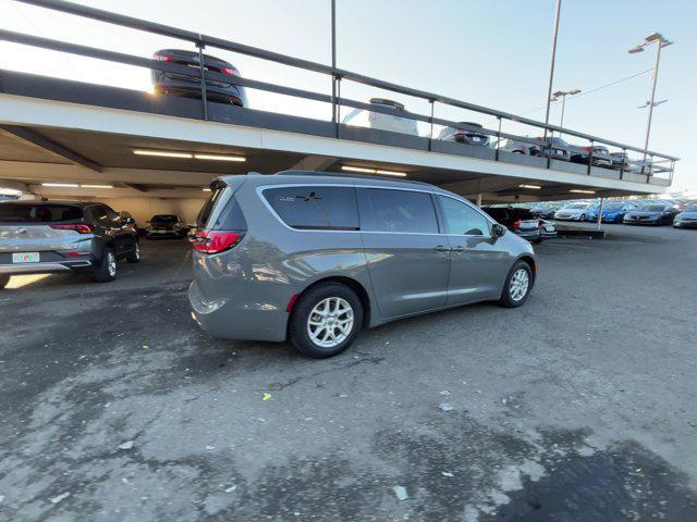 2022 chrysler pacifica touring l