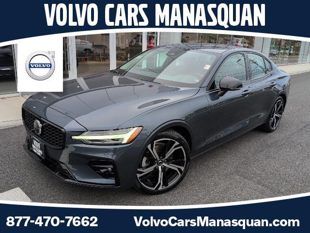 2024 volvo s60 b5 core dark theme