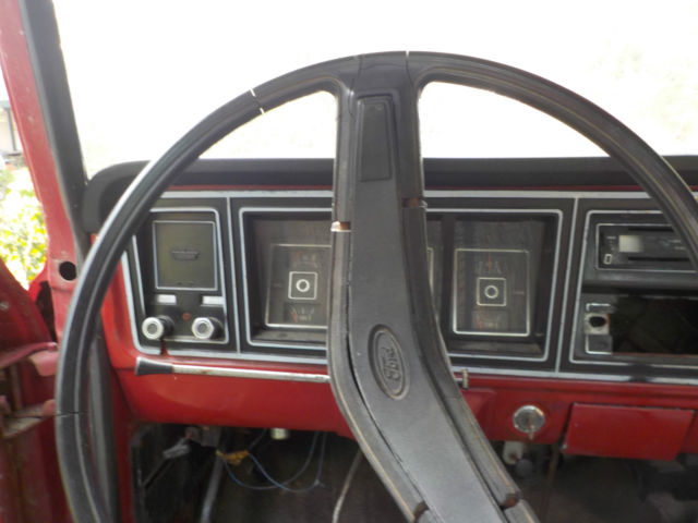 74 ford f100 shortbox truck 390 engine with 4 speed manual transmission