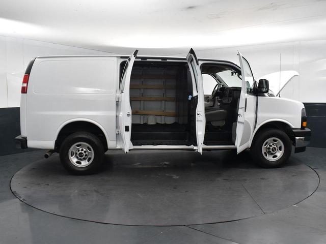 2022 gmc savana 2500 work van