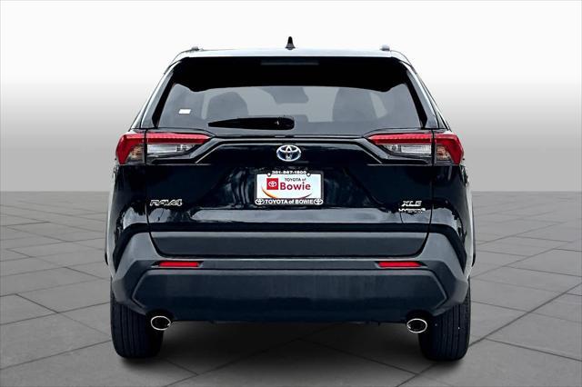 2022 toyota rav4 hybrid xle premium