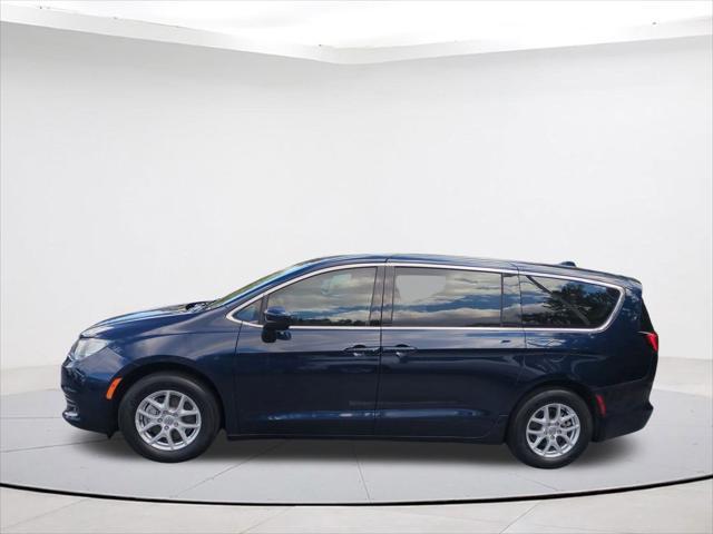 2020 chrysler voyager lx