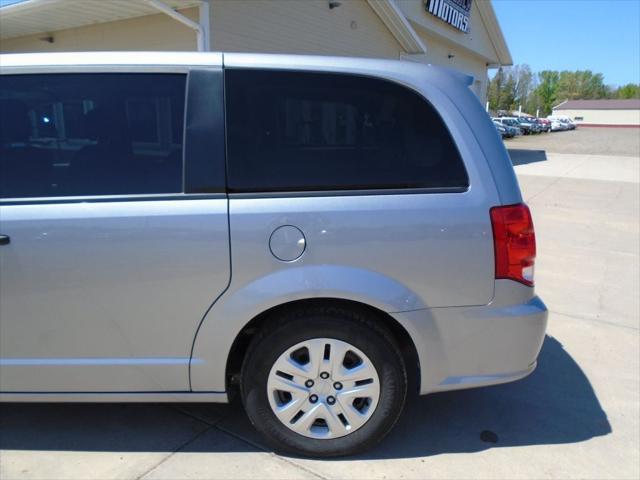 2020 dodge grand caravan se