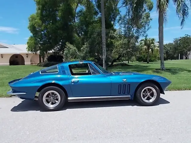 1966 corvette coupe - 4 speed and cold ac !!! great car !!!