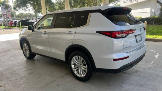 2024 Mitsubishi Outlander