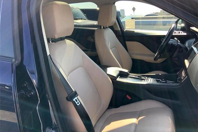 2020 jaguar f-pace 25t premium