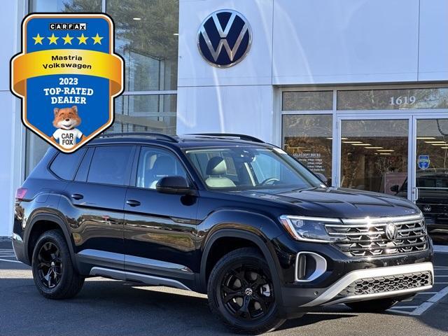 2024 volkswagen atlas 2.0t peak edition se w/technology