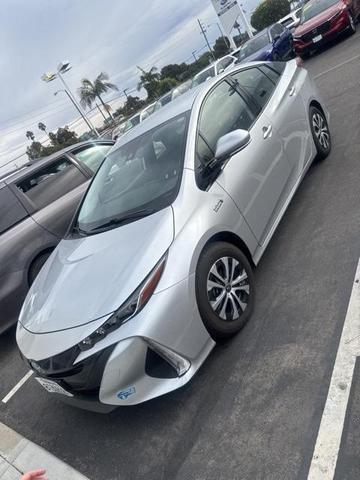 2020 toyota prius prime xle
