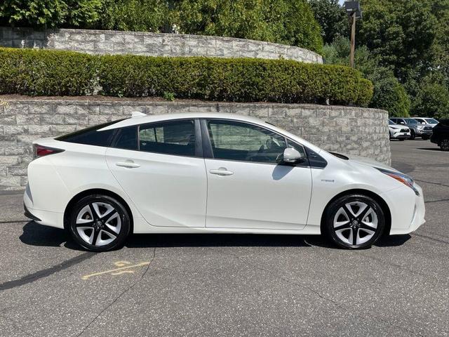 2016 toyota prius three touring