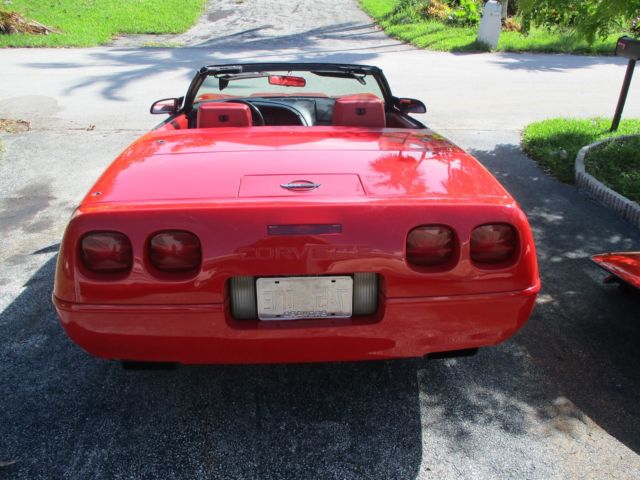 1992 corvette convert. under 13k orig miles, no reserve