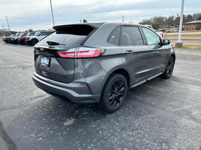 2023 ford edge se