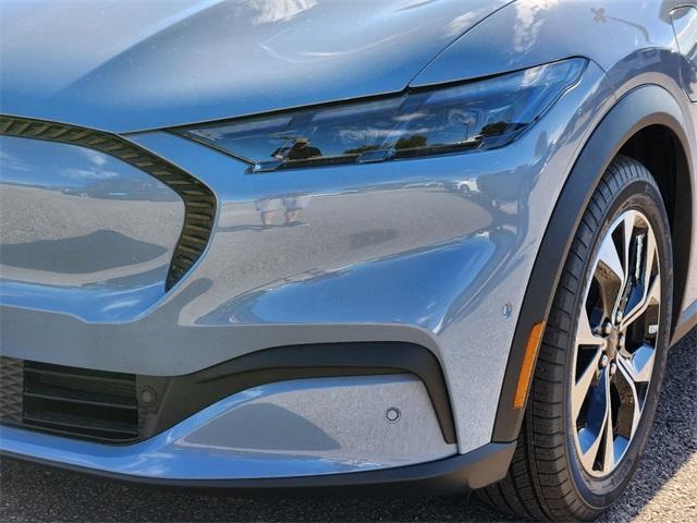 2024 ford mustang mach-e select
