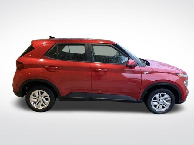 2022 hyundai venue se