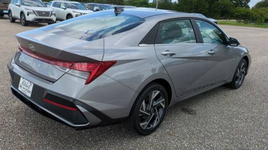 2024 Hyundai Elantra