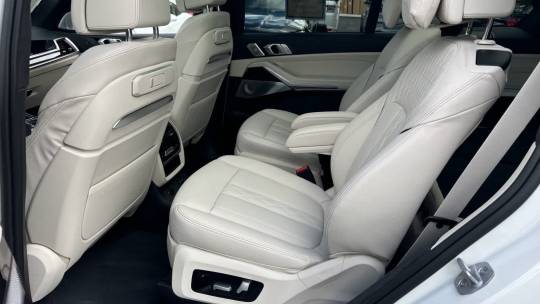 2025 BMW X7
